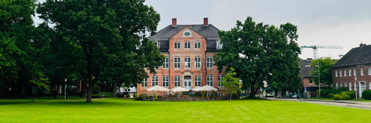 Drostei mit Park in Pinneberg