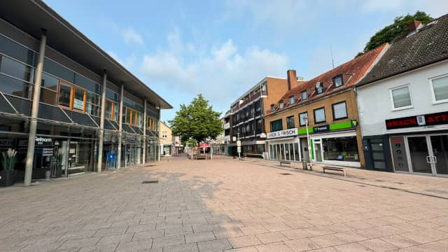 Leere Einkaufsstraße in Pinneberg
